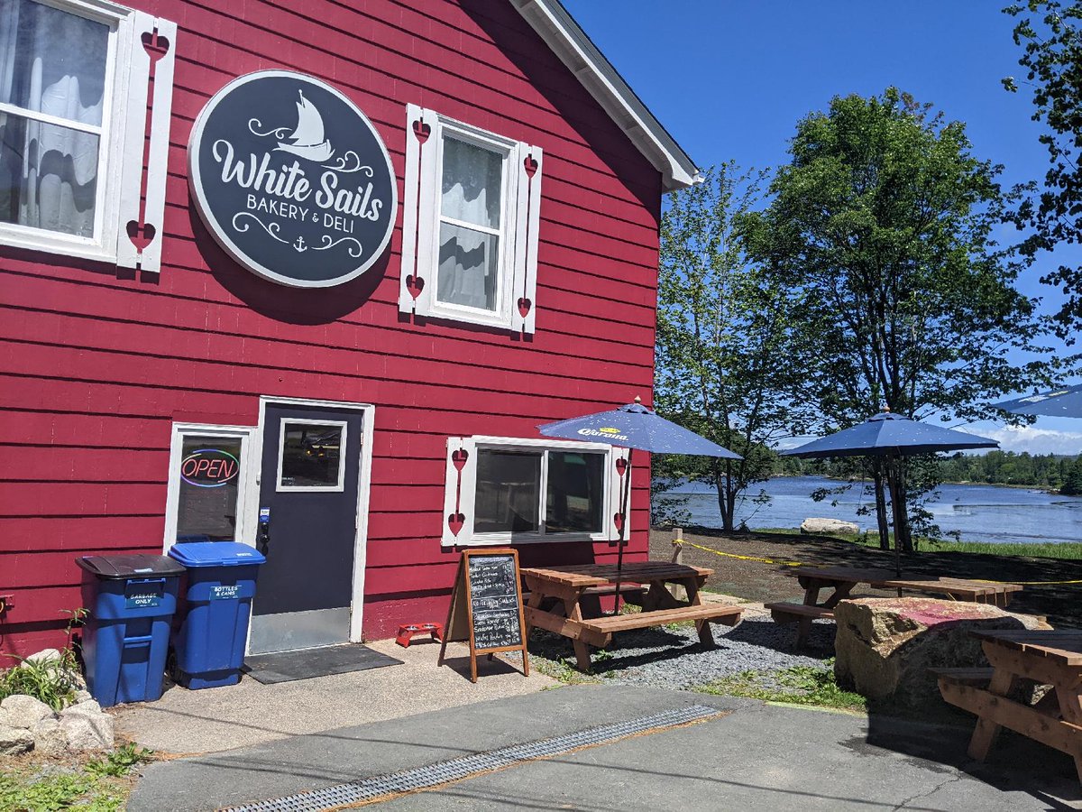 White Sales Bakery is a great spot to grab lunch or a delicious baked treat! Make sure you check it out !

#BuyLocal 
#WelcomeToTheNeighbourhood