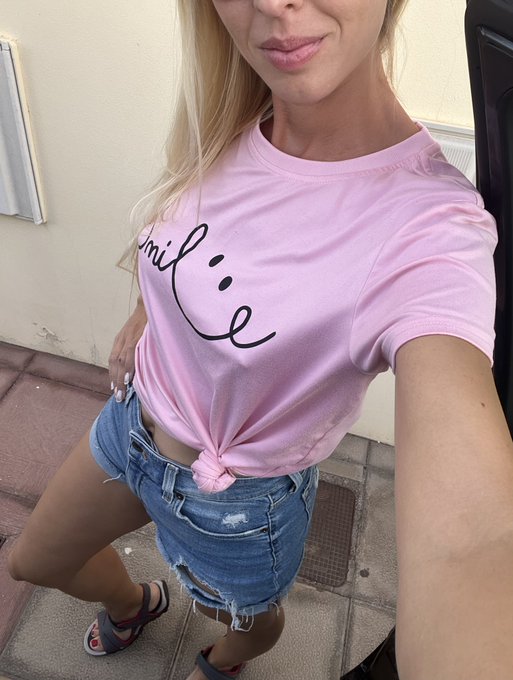 When you recognise me, don&rsquo;t JERK-OFF next to my car immediately. It is polite to say HELLO and we could