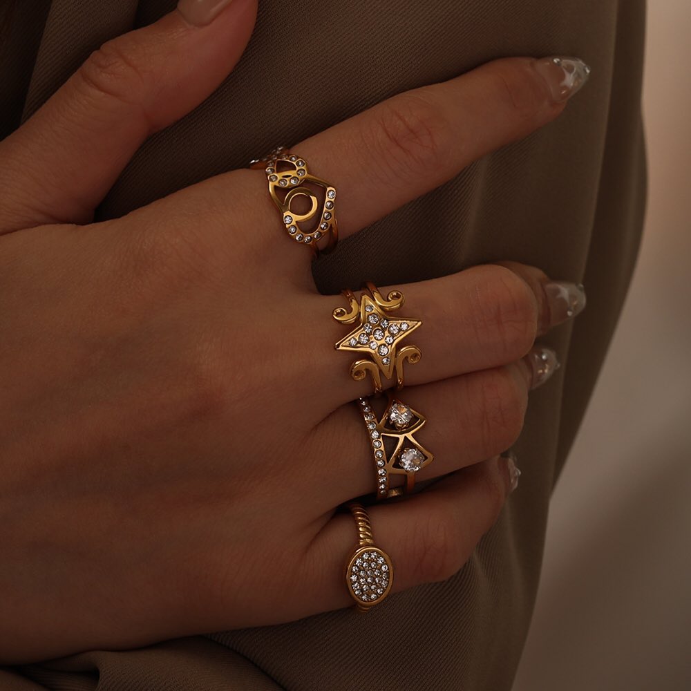 Zircon rings

#hollow #rings #zircon #love #openrings #summerrings #adjustablerings #fashion #goldplatedjewelry #ringstyle