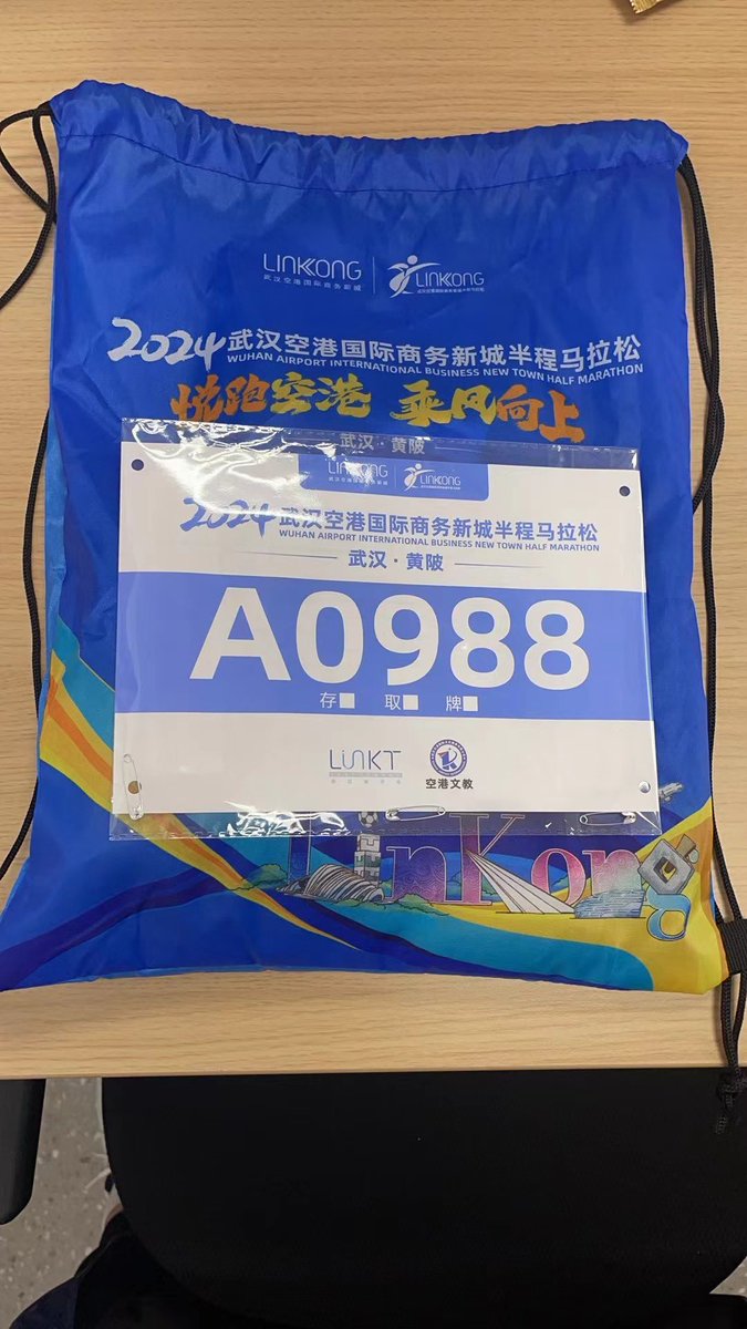 Number A0988 in the half marathon, thanks to those who have sponsored me so far, if you are interested in sponsoring me please follow the link below #halfmarathon #GoFundMe #accesstosport #raisingmoney #giving 
gofundme.com/f/local-childr…