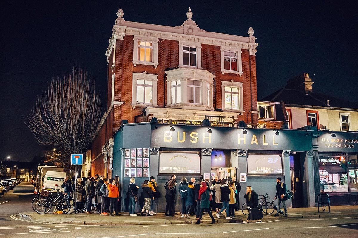 Congratulations to @Bushhallmusic for hitting its crowdfunding goal to stay open! The local independent music venue has raised over £40,000 to keep the doors open and the music playing. Read more: lbhf.gov.uk/news/2024/04/s…