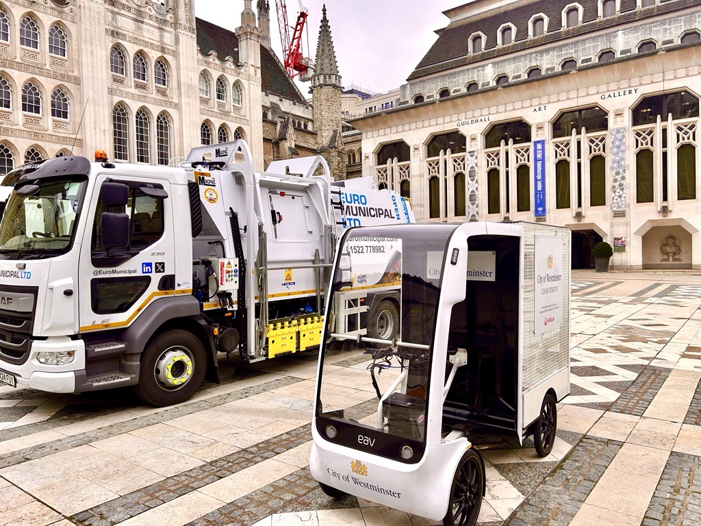 What a day it was at the Fleet Visions International yesterday in the beautiful Guildhall in London! 📍

#AMCS #FleetVisionShow #FleetServices #WasteManagement #SustainableTransport #Innovation #FleetVision #FleetSolutions #TransportSoftware #TransportOperations