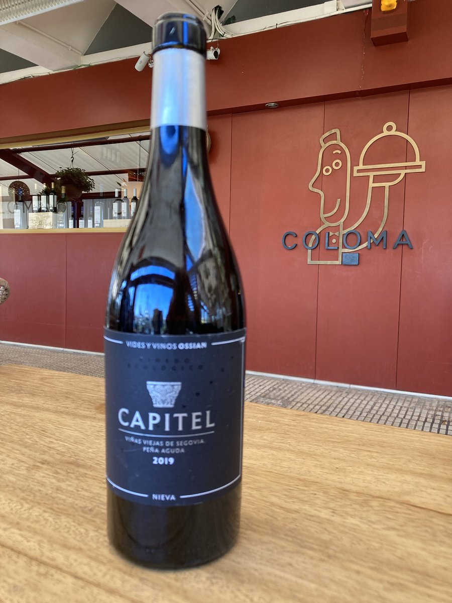 Vino del día: Capitel 2019 de Bodega Ossian, mi vino preferido de la bodega, esta añada es muy 🔝! Es viernes y el cuerpo lo sabe 💃🏻😍

#colomamasnou #verdejocastillayleon #ossianvinos #vilaviniteca #ossianvidesyvinos