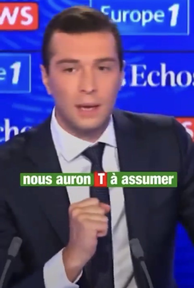 #Bardella n’a même pas terminé ses études. Ce type est un cancre.
On comprend finalement sa note de 11/20 au #ParlementEuropeen 😂 
Il est jugé le plus mauvais des élèves. Tout se tient. Une nullité absolue au parlement européen. 
Les 30% qui vont voter pour lui sont farfelus 😅