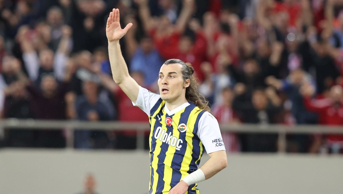 Olympiakos yenilgisinin sorumlusu Çağlar Söyüncü özür diledi. #Fenerbahçe #KonferansLigi #PasHatası