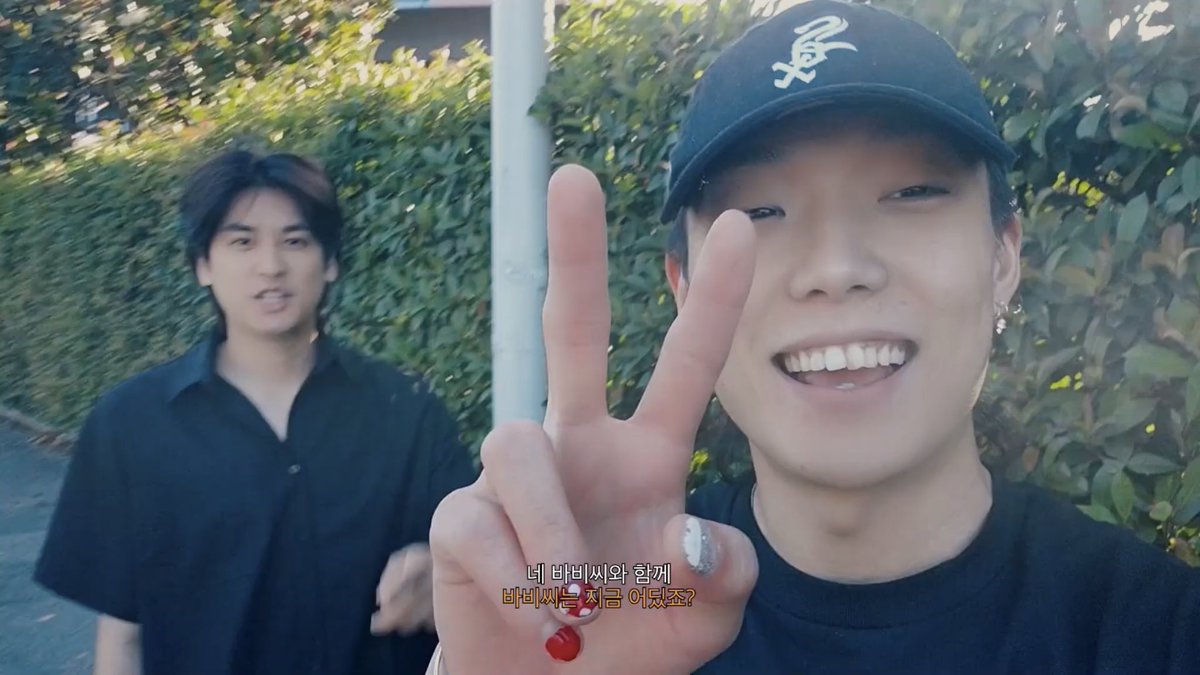 gwaenchanw000's tweet photo. #CHANBOB OUR BEST CWSR CAMERAMEN EVER βπ»
CHANWOOSARI IS BACK
#ChanwooSariReturns @iKON_chan_w000 https://t.co/kkxLbxRwXv