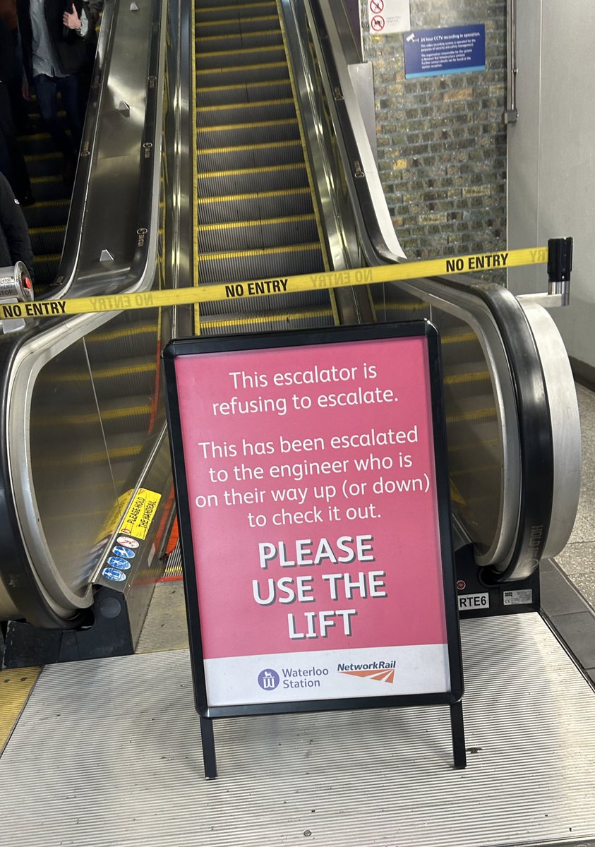@QualityForum #Quality2024 Currently discussing ‘escalation’ and failure to escalate - saw the perfect example here on the way here this morning!! ….. possibly this is a different kind of escalation….. 🤔😂 @donberwick @PennyPereira1