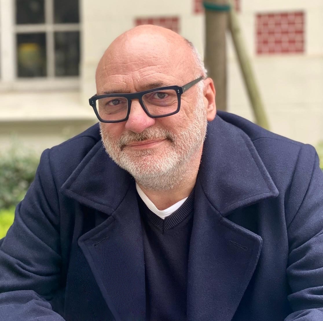 Comment expliquer l’affaiblissement progressif de la figure du chef en France ? @thomassnegaroff reçoit <a href="/PhilippeGuibert/">Philippe Guibert</a>, auteur de “Gulliver enchaîné. Le déclin du chef politique en France” @Cerf. Avec <a href="/NPolony/">Natacha Polony</a> et <a href="/finchelstein/">Gilles Finchelstein</a> #LGFAF