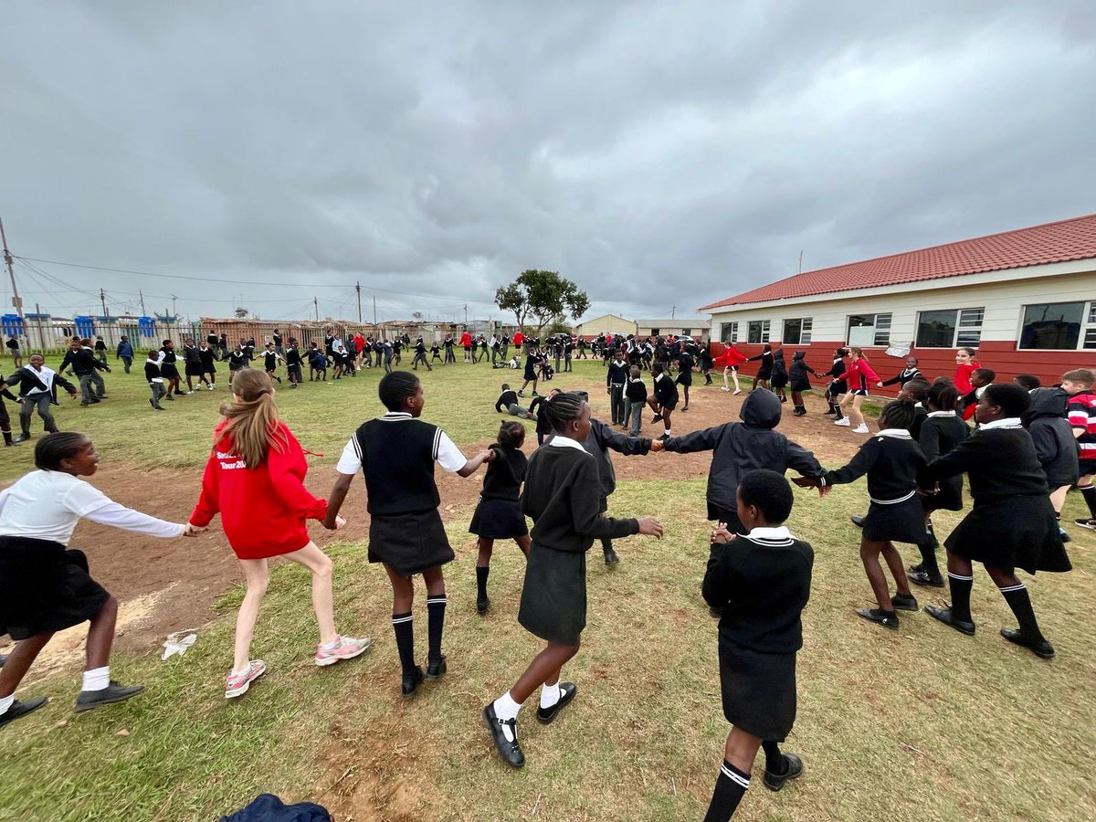 StFaithsSA's tweet photo. We’ve checked in and are through security at Cape Town airport. Currently sat at the gate and about to buy lunch before boarding 1st flight. Time to reflect on our wonderful time visiting our friends at Makukhanye School. #circletime #funwithourSAfriends #circlekeepsgrowing https://t.co/Pd7w9QeipC