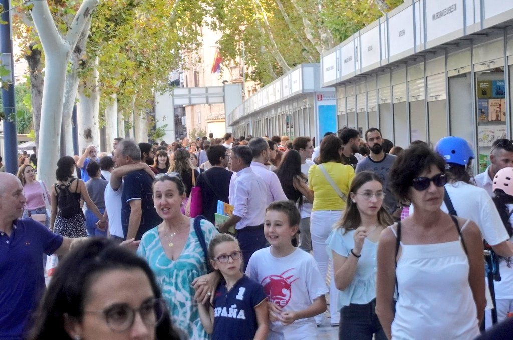 📣Se abre el plazo para participar en la #FLibroMurcia2024.

👉Las solicitudes deberán remitirse a 💌solicitudes@ferialibromurcia.com.
👉Plazo hasta el 31 mayo a las 23.59 h.
👉 En la web ferialibromurcia.com ya está colgado el reglamento de esta nueva edición.

¡Vamos 📚😍!