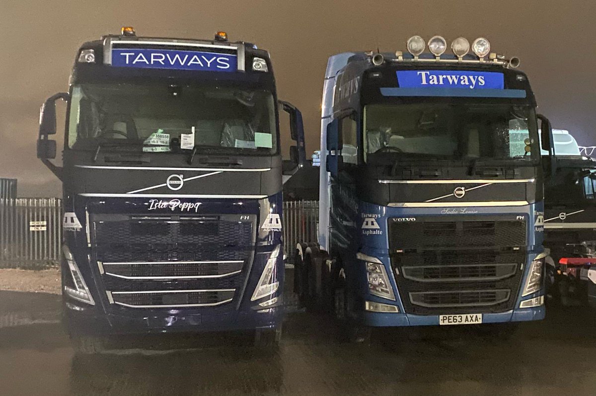 TarwaysAsphalte (@tarwaysasphalte) on Twitter photo Out with the old & in with the new 😍 New Low Loader getting the finishing touches before she is ready for the Tarways Adventure 😎 Thanks to Wendy Kenny for sorting the wrapping of our new wagon 🤩 our best is your best ✅ get in touch today 01514863287 ☎️sales@tarways.co.uk 📧 Out with the old & in with the new 😍 New Low Loader getting the finishing touches before she is ready for the Tarways Adventure 😎 Thanks to Wendy Kenny for sorting the wrapping of our new wagon 🤩 our best is your best ✅ get in touch today 01514863287 ☎️sales@tarways.co.uk 📧