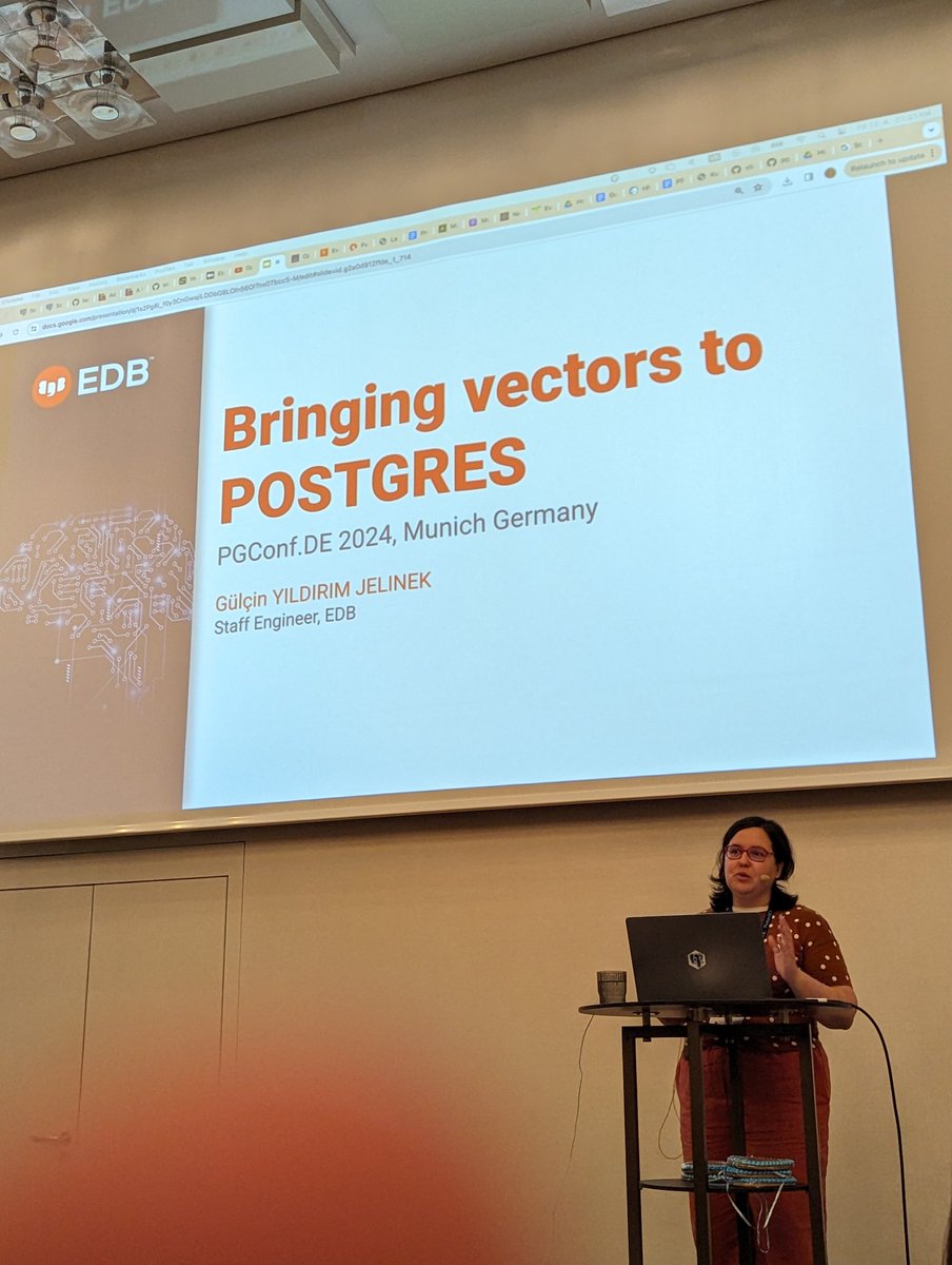 LauMinen's tweet image. @apatheticmagpie from @EDBPostgres talking about #pgvector at @pgconfde 2024