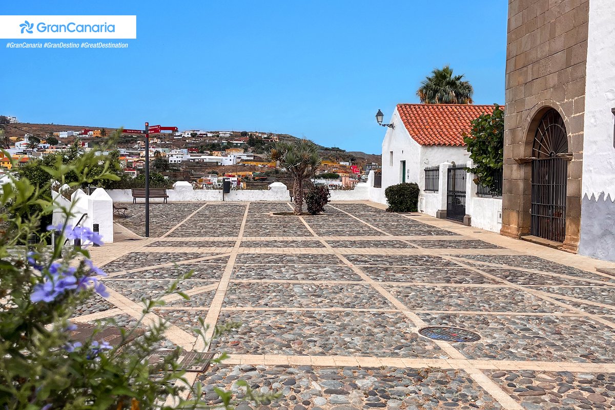 Exploring the historic center of San Francisco, located in 📍Telde, will take you on a journey back in time. Wandering through its cobblestone streets opens a window to the past where every detail tells a unique story.

#GranCanaria #SoMuchToLiveFor
