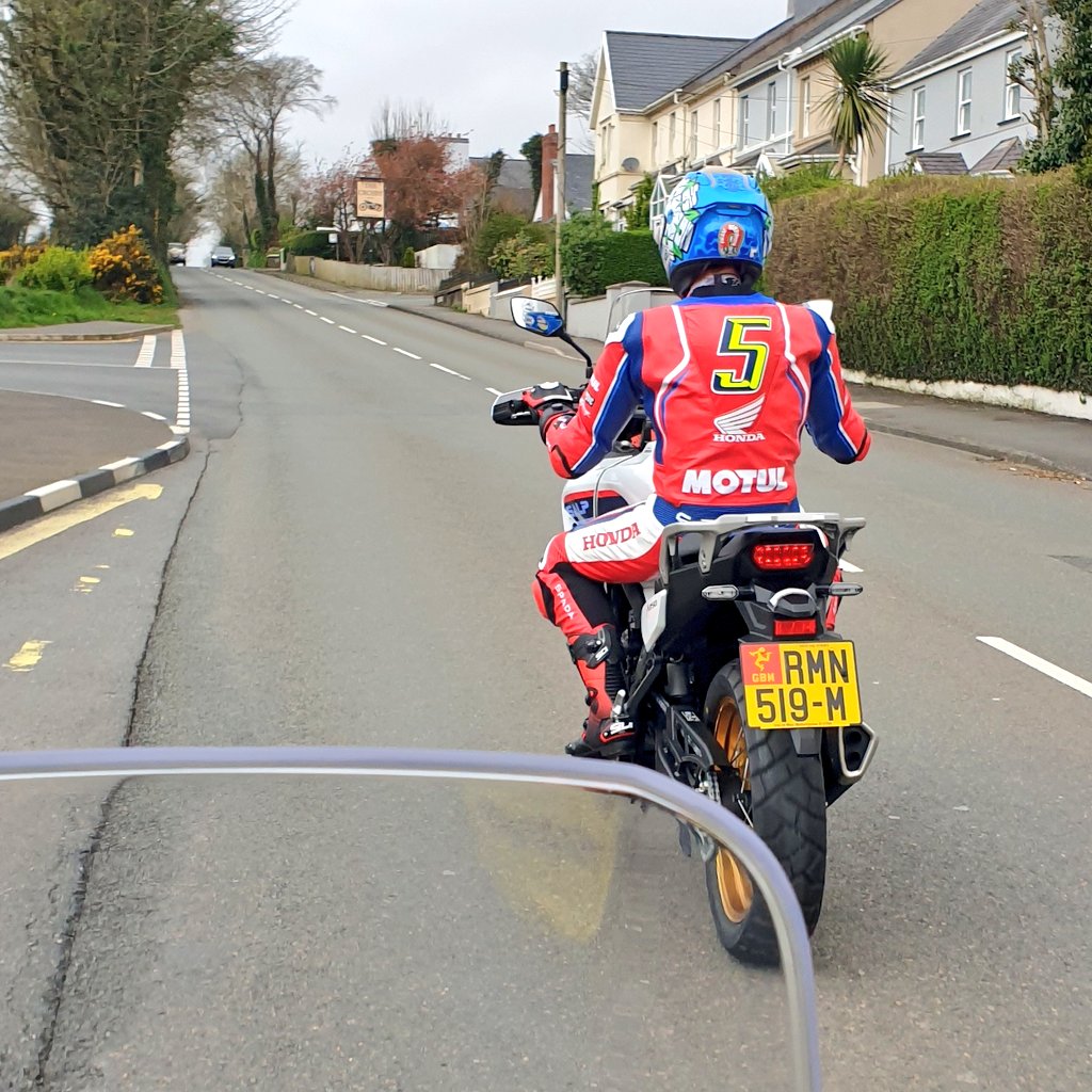 Had a few hours with @deanharrisonTT yesterday, getting insight into his key parts of the TT course. He's such a pro, he turned up with leathers colour-matched to his Transalp... Look out for the feature in a future @BikeMagazine Thanks to @IOMMotorcycles for the bike loans.