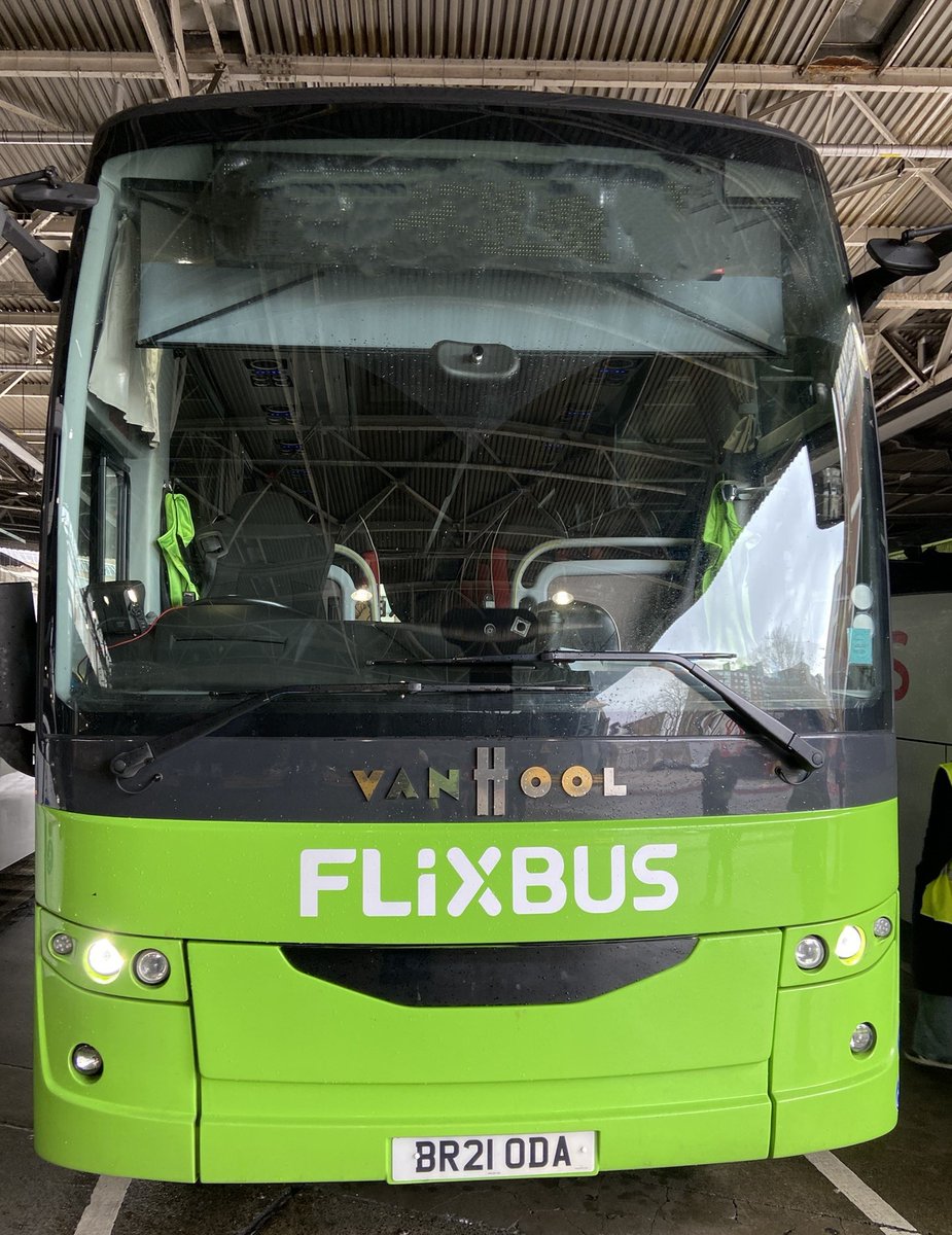 New service just dropped: Passengers can travel to and from @BristolAirport into #Cardiff, #Swansea, #Newport and #Brigdend for as little as £2.99, from 25 April 🚌🏴󠁧󠁢󠁷󠁬󠁳󠁿 Find tickets at flixbus.co.uk or the FlixBus App