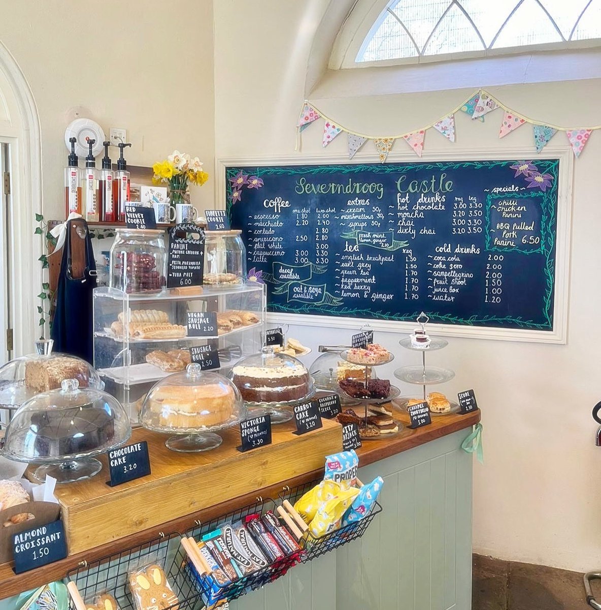 What better thing to do on a sunny spring morning than take a stroll to the Severndroog Tea Room for a cuppa and some cake. Our coffee’s excellent too🫖🍰☕️ We’re open 9am-4pm, every Thursday to Sunday. #TeaRoom #SeverndroogCastle #Cafe #Greenwich #OxleasWoods #Eltham #Woolwich