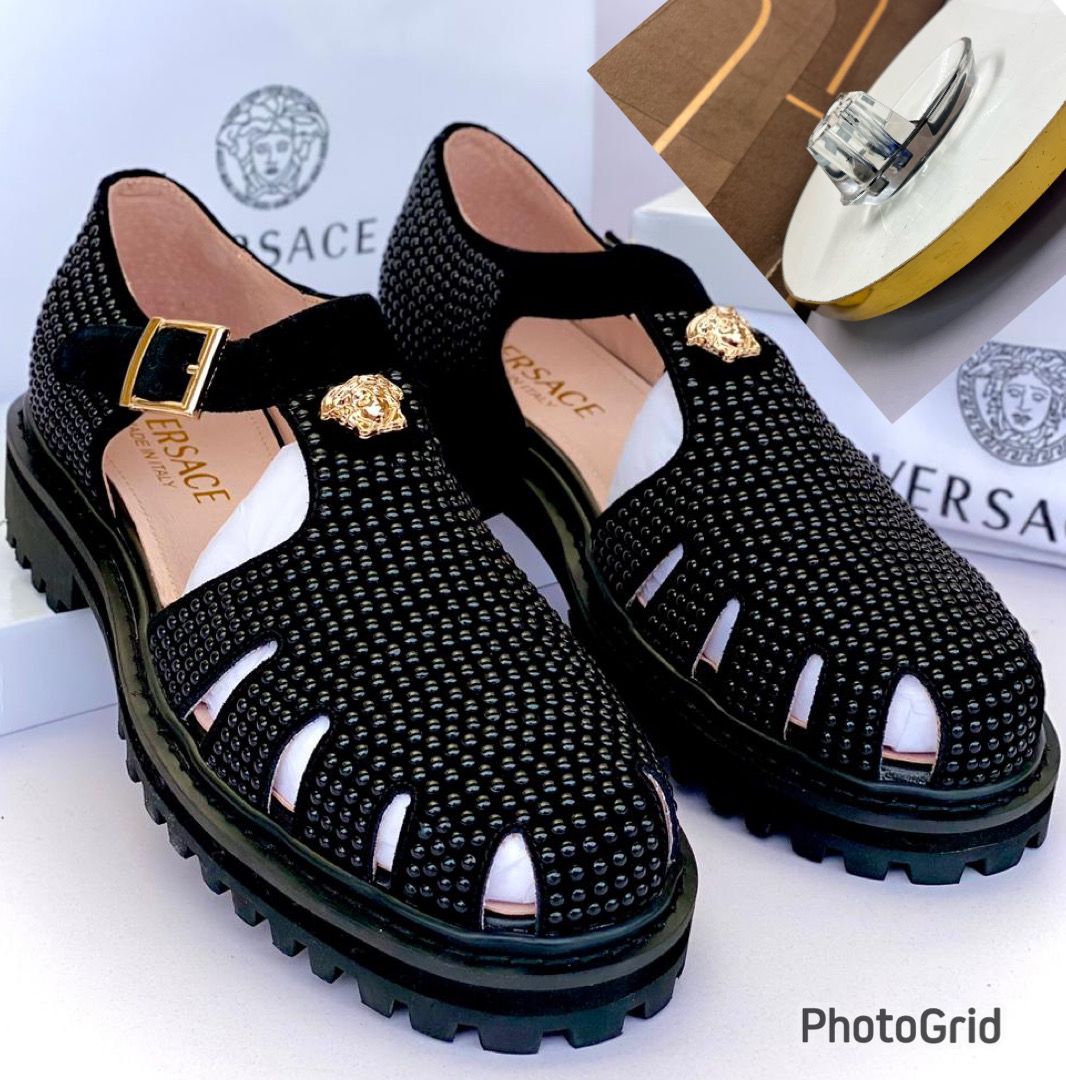 🥶🥶🥶🥶 Boss, you don't want to miss out on this cutie Oya, call for yours now on +2348081569309. We deliver wherever you are, wherever you want Size: 40-46 Price: N66000 Carter Efe Adekunle Gold Ijele Chude Airpeace Prison Break Nigerians Seyi Dayo Dipo Shallipopi