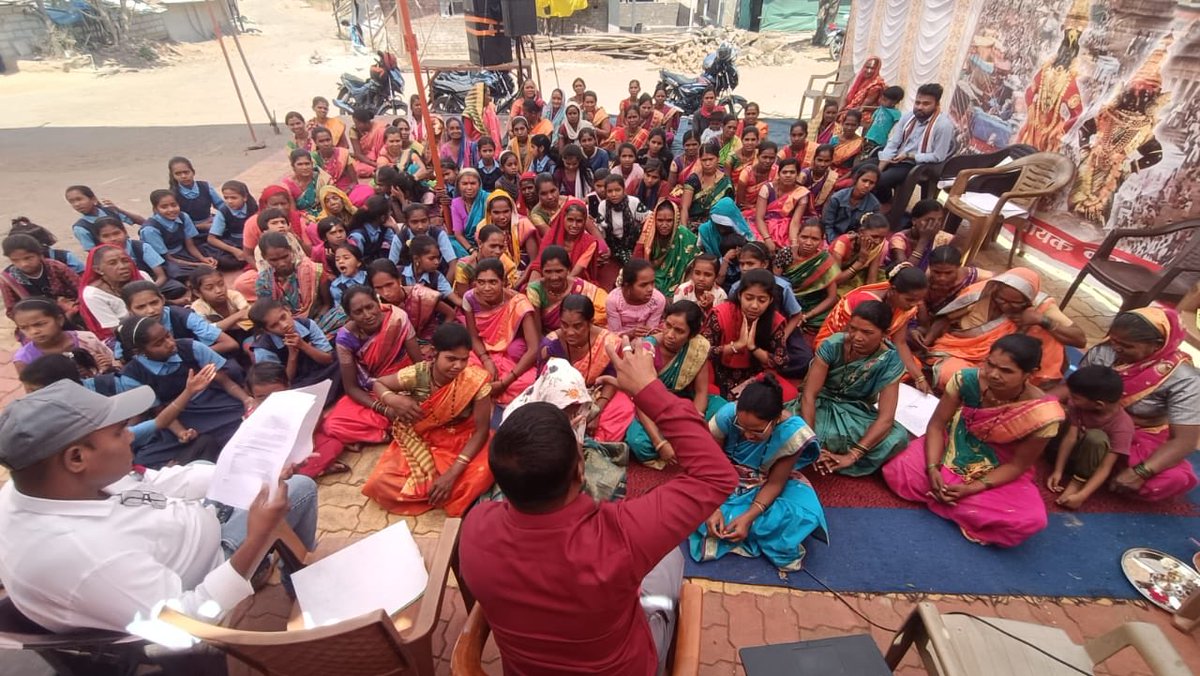 Our Women Empowerment groups ⁦@WeAreSwades⁩ in full swing Recently completed 89 such groups across 5200 women Rural development is in their hands to take forward and their commitment is incredible 🙏. #RealUnSungHeros