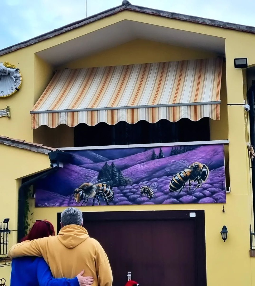 brababella's tweet photo. #Streetart by #DiegoMontagner @ #Altivole, Italy
More info at: https://t.co/6EhdC1eSu6
#streetartAltivole #bees #veneto #streetartveneto #streetartitaly #italystreetart #arteurbana #urbanart #murals #muralism #contemporaryart #artecontemporanea https://t.co/epwfEKe2WN