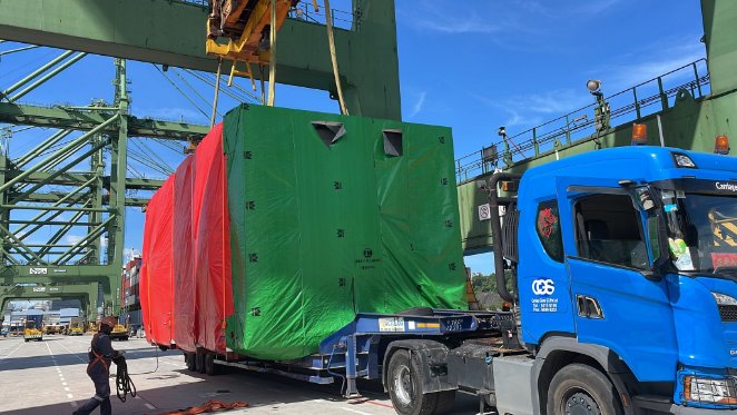 #ProjectSpotlight CGS: Navigating Scrubber Transport from Batam to China via Singapore Find more details: wcaprojects.com/CaseStudies/De… #WCAprojects #cargo #heavyequipment #container #heavyhaul #projectcargo