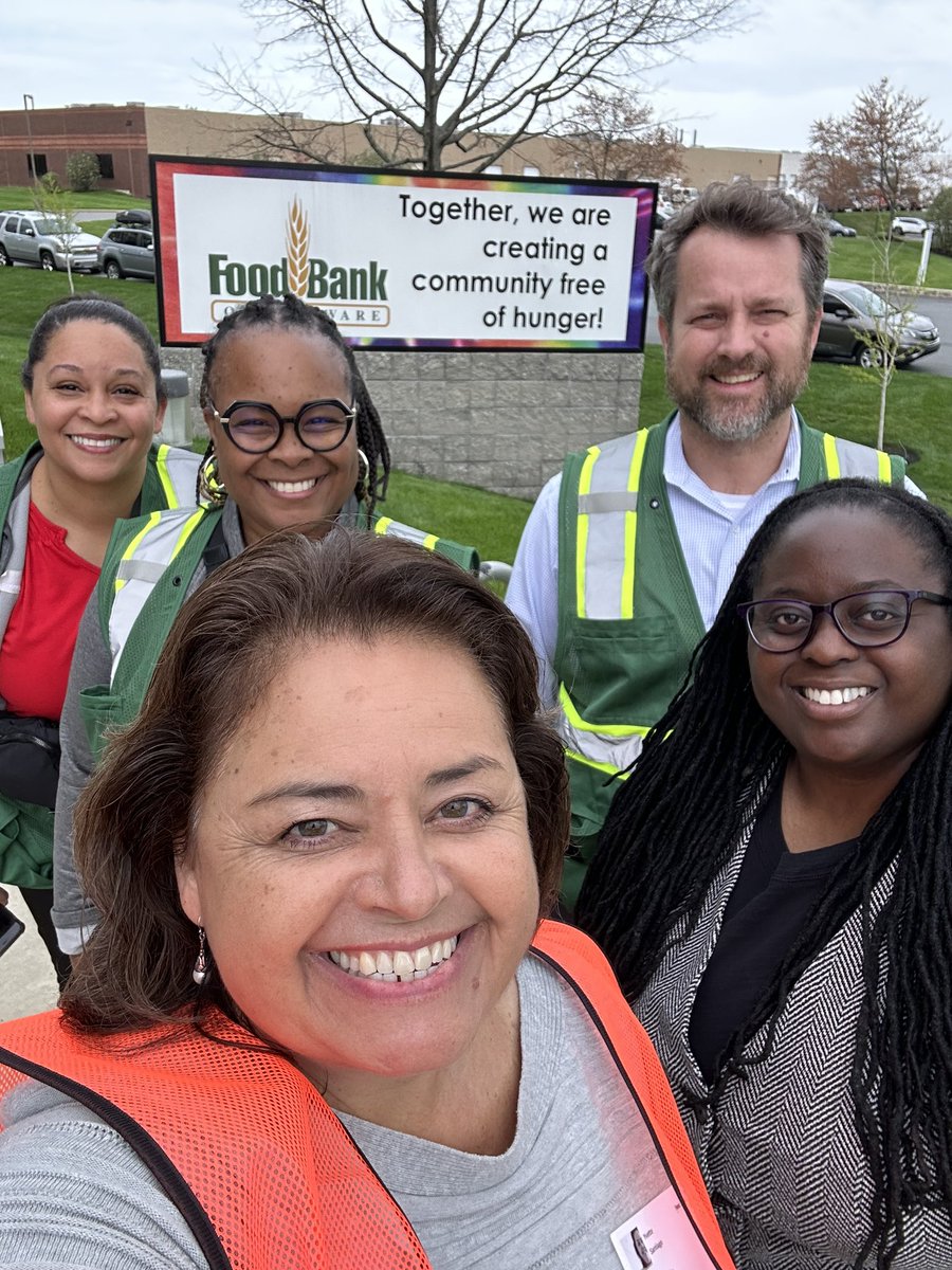 YSantiago54's tweet photo. Shout out to the @FoodBankofDE for their amazing work everyday across our state to combat food insecurity! No one should ever go hungry. @Nemours stands with you to support our local communities to drive out hunger.โค๏ธ #WellBeyondMedicine #PartnershipsMatter
#CommunityEngagement https://t.co/HgUV6fB9Iq
