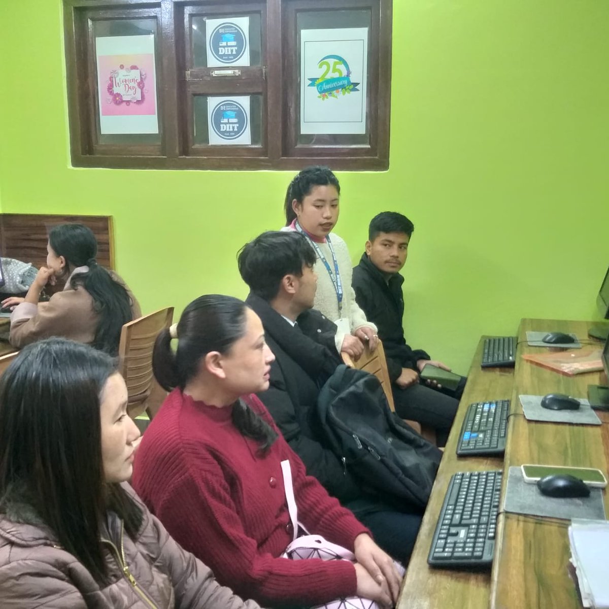 Snippets of ongoing DATA ENTRY OPERATOR WITH THE INTRODUCTION OF DTP, V2 batch practical session at DIIT, MIRIK, Darjeeling. DIIT, Mirik is one of the registered TRAINING PROVIDER under Utkarsh Bangla. 
#dpmudarjeeling #UtkarshBangla #EmpoweringYouth #skillsdevelopment #PBSSD