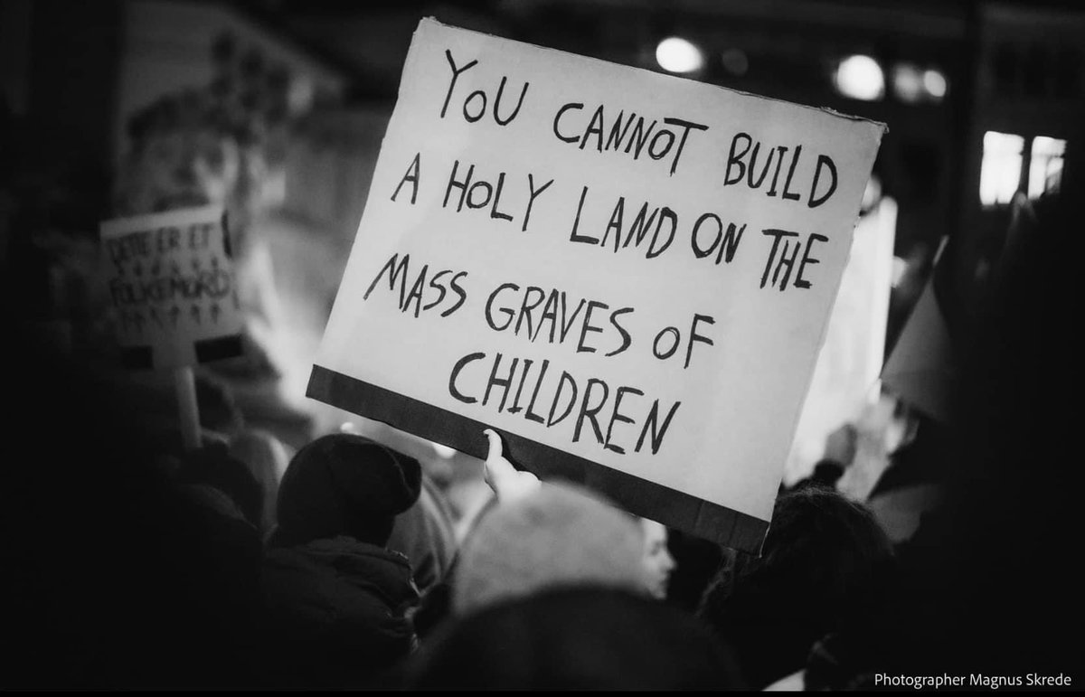 «The @GazaFFlotilla will sail several ships carrying 5,500 tonnes of humanitarian aid and hundreds of international observers to the besieged Gaza Strip in mid-April, its Spanish chapter Rumbo a Gaza said in a statement today.» middleeastmonitor.com/20240403-freed…