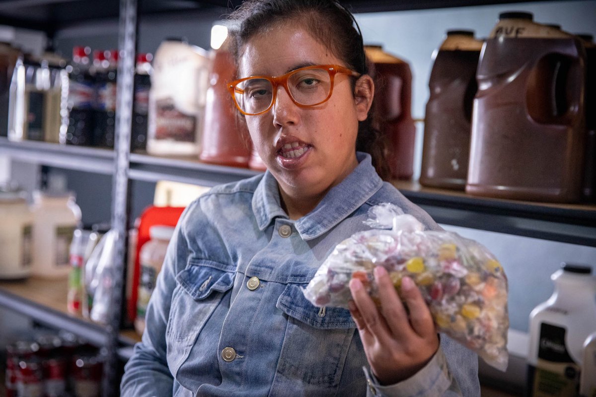 Thanks to a chance encounter, Juana Isela got a job in a warehouse in Mexico. 4 years later, she still upholds the trust placed in her. Through her own efforts, she has proven herself capable of maintaining stable employment. Her story: bit.ly/juanas_story_m…
#ChoooseToInclude