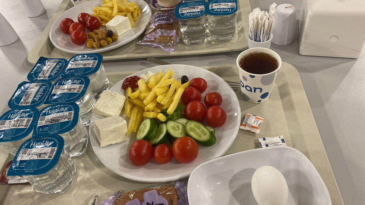 tcbuyuksehIr1's tweet photo. İBB, tarihinde ilk kez Ekrem İmamoğlu döneminde öğrenci yurtları açtı.

➡️14 yurt (8 kız yurdu, 6 erkek yurdu)
➡️Aylık 1.300 TL ücret
➡️Sabah kahvaltısı ve akşam yemeği ücrete dahil
➡️1, 2 ve 3 kişilik odalar
➡️İBB etkinliklerinden ücretsiz faydalanma hakkı https://t.co/ztrVtOLeC6