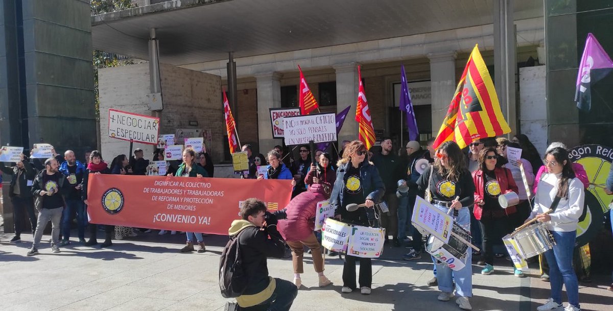 La Plataforma por un convenio aragonés del sector de Prevención y Protección de Menores @sosreforzgz solicita apoyo político 👉 Ha registrado una Proposición No de Ley en las Cortes de Aragón para la que espera el apoyo de los grupos parlamentarios 📌 arainfo.org/?p=285537