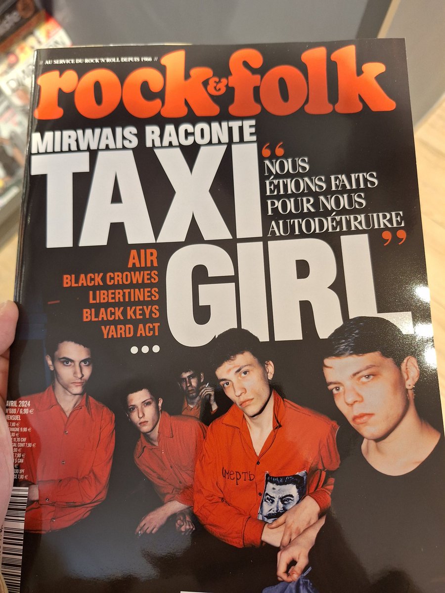 J'ai souvent critiqué Rock and Folk pour certains choix éditoriaux et le ton de quelques articles, mais une couverture Taxi Girl, Air, Black Crowes, ne se refuse pas. J'occulte sciemment le reste