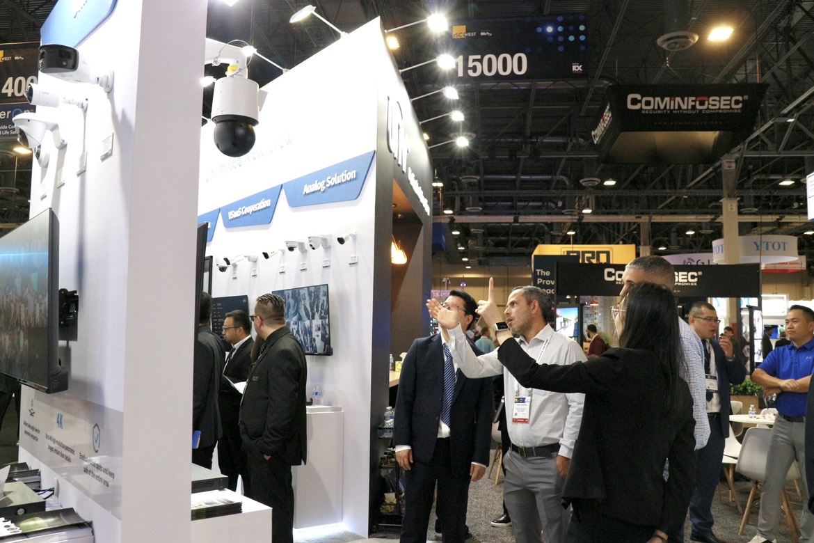 UniviewTech's tweet image. ISC West 2024 kicked off with a bang!🎉 Join us at Uniview&apos;s booth for an electrifying showcase of the latest in tech and innovation. Don&apos;t miss out—see you there! 🎊 #ISCWest #Uniview #SecurityTech #Innovation