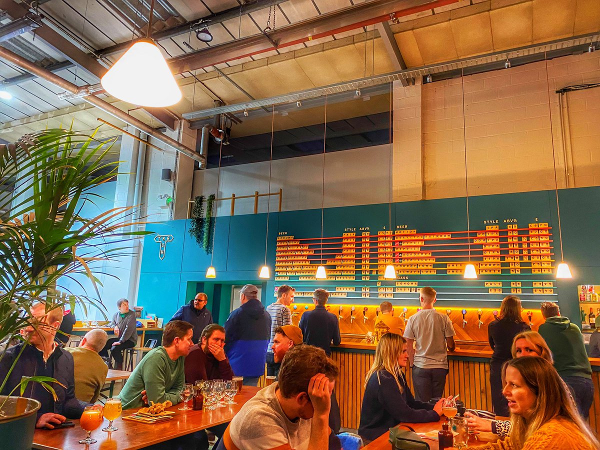 The amazing @trackbrewco taproom perfectly blends modern taproom with welcoming venue. 

It does help that you’re also drinking Track beers…

#manchester #visitmanchester #mcr #trackbrewingco #taproom #beer #ale #craftbeer #beerporn #beernerd #goodbeer #craftnotcrap