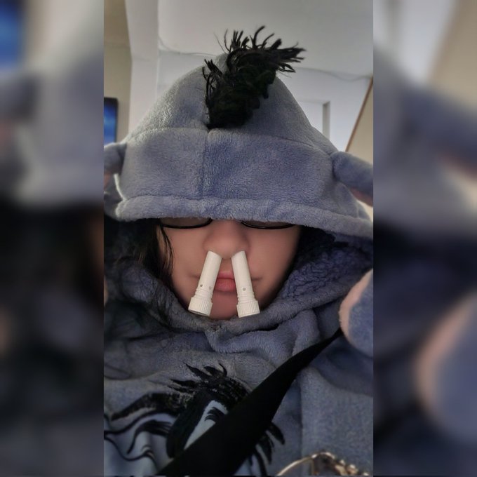 I'm so sad it has come to this. Double snot stick mode engaged. I'd like to thank the so called bestie<a href="/tag/kingcharles"class="tags"><span>#kingcharles</span></a>