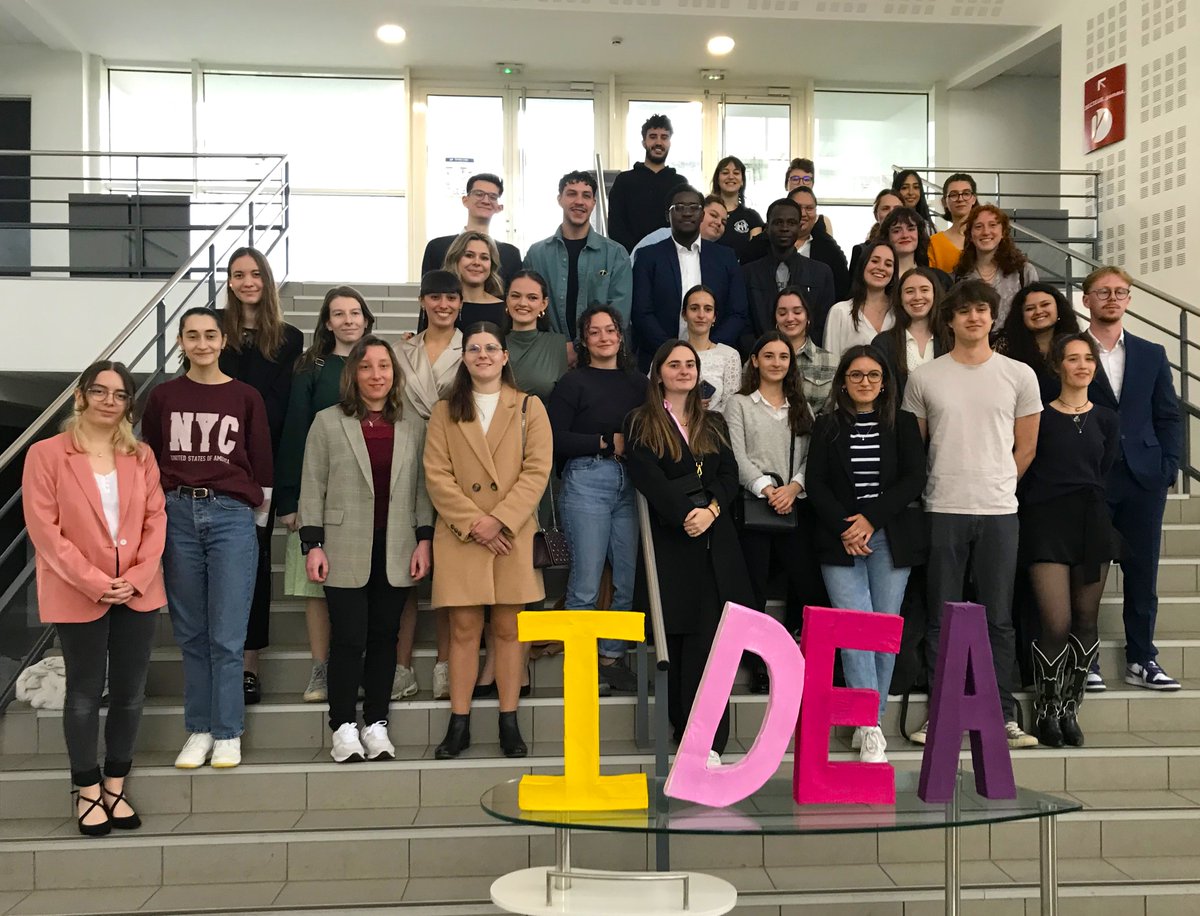 Retour sur la soirée #IDEA 💡

👏 Bravo à tous les étudiants et enseignants de l'<a href="/UnivPoitiers/">Université de Poitiers</a> impliqués dans le dispositif : un bel exemple de travail collaboratif et interdisciplinaire !
🙏 Un grand merci à <a href="/FICUSFondaction/">FICUS Fondaction</a>, mécène du programme IDEA

👉 fondation.univ-poitiers.fr/soiree-restitu…