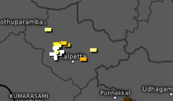Storm building up in Kabini Basin.
Some Lightning activity seen near to Kalpetta in Wayanad.

#WayanadRains #KeralaRains