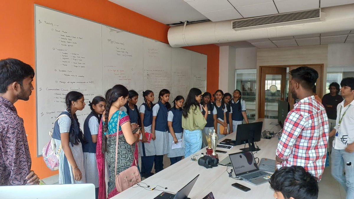 akashmeruva9's tweet image. Heyy, I and my team had won at first place🥇 in &quot;9 Hacks&quot; conducted by Next Tech Lab at SRM University AP. We developed an android app with Machine Learning, which recognizes different components in labs when we scan them using mobile phones.

GitHub : 
lnkd.in/g9JvzDFz