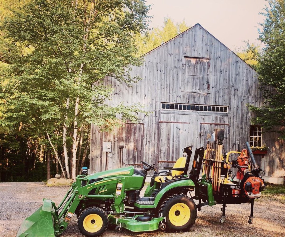 bigtoolrack's tweet photo. Why is a Bigtoolrack so much better than pulling a trailer?

Let’s think about this…

What do you get with a trailer? Other than tools bouncing around, no ballast, and they jackknife when you try to turn around, and you can easily get hung up on trees etc
https://t.co/uiMknD8fV6 https://t.co/Po1OlZYAQd
