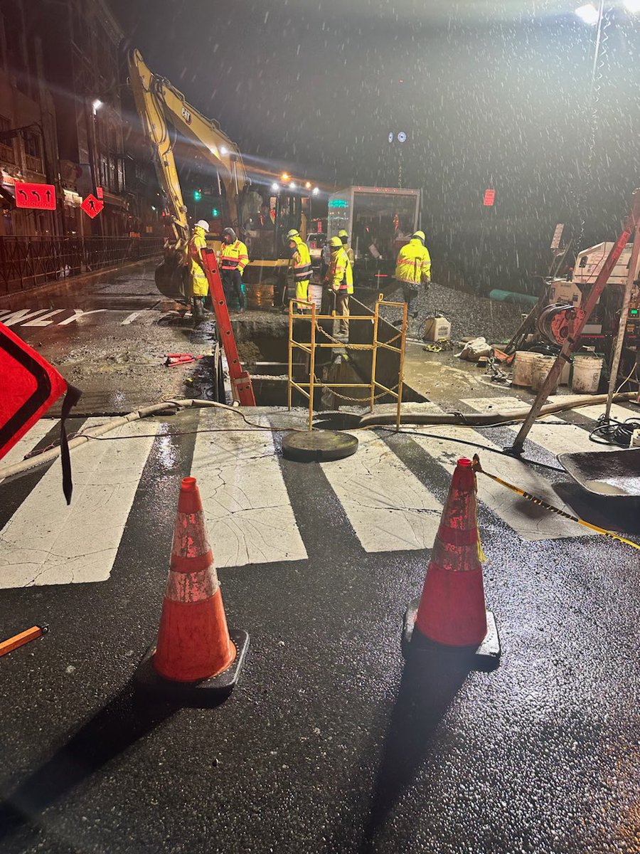 TRAFFIC ADVISORY: Emergency repairs are being conducted at Hudson St. & Hudson Pl. 🚧All vehicular traffic will be detoured except NJT, Hop, and commuter buses. 🚶Sidewalks remain open to and from the terminal. 🕞Please allow extra travel time.