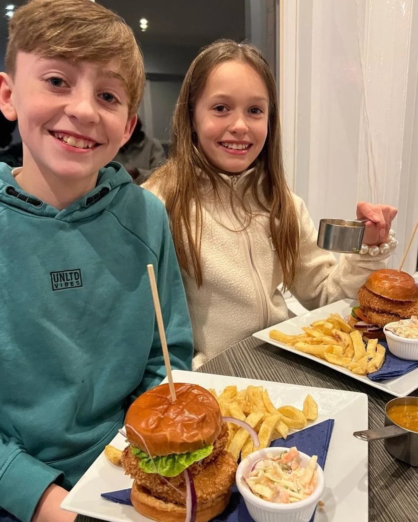 Burger bliss awaits at No1 Cromer! Delve into our incredible lineup now 🍔 #BurgerMania #norfolk #no1cromer #cromerpier #restaurant #fishandchips