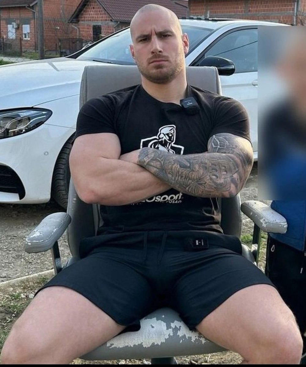 Gozal etuk ayollar ishtirokidagi rus pornosi