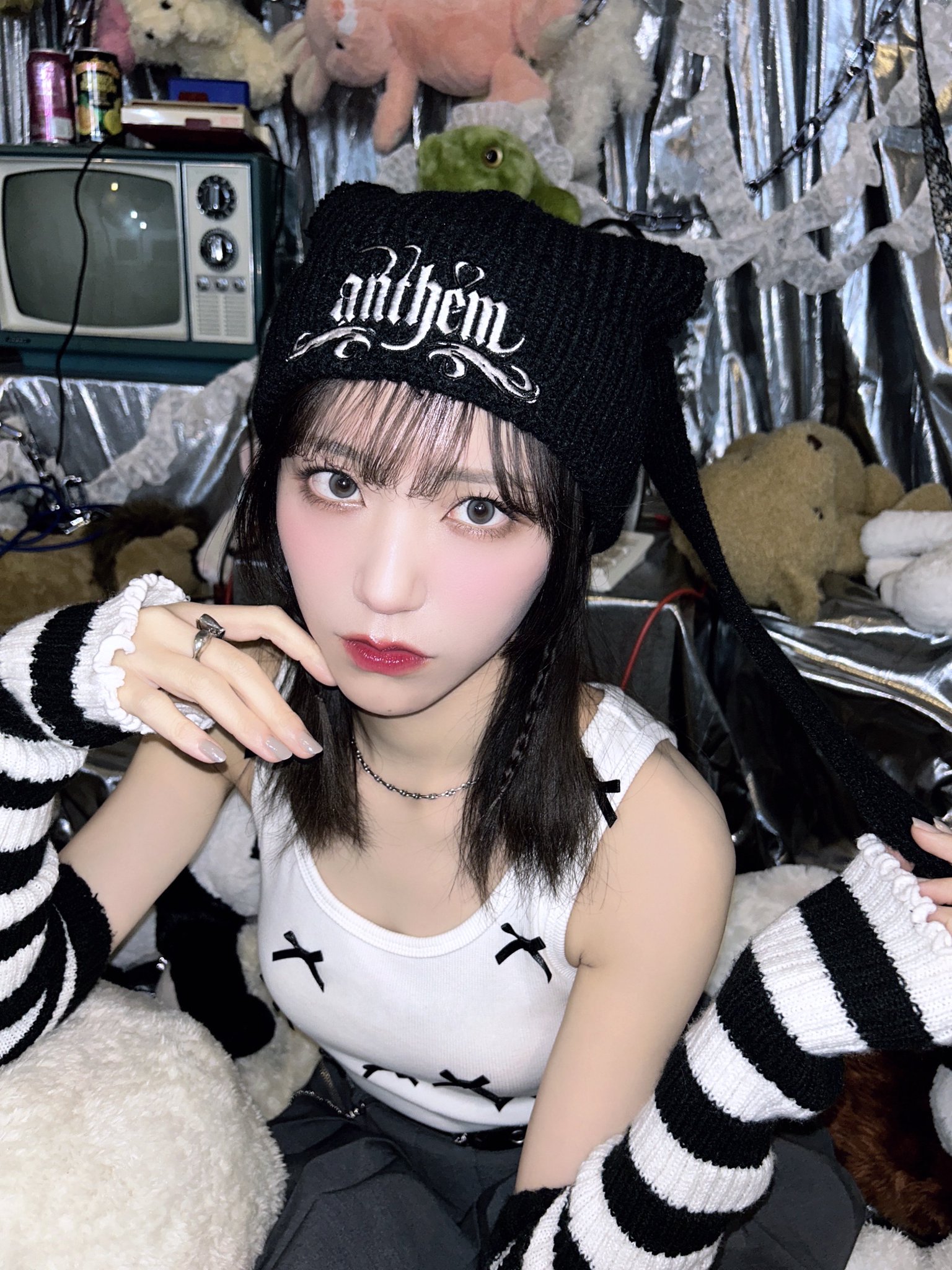 GK9QYu9akAAzyEu.jpg:large