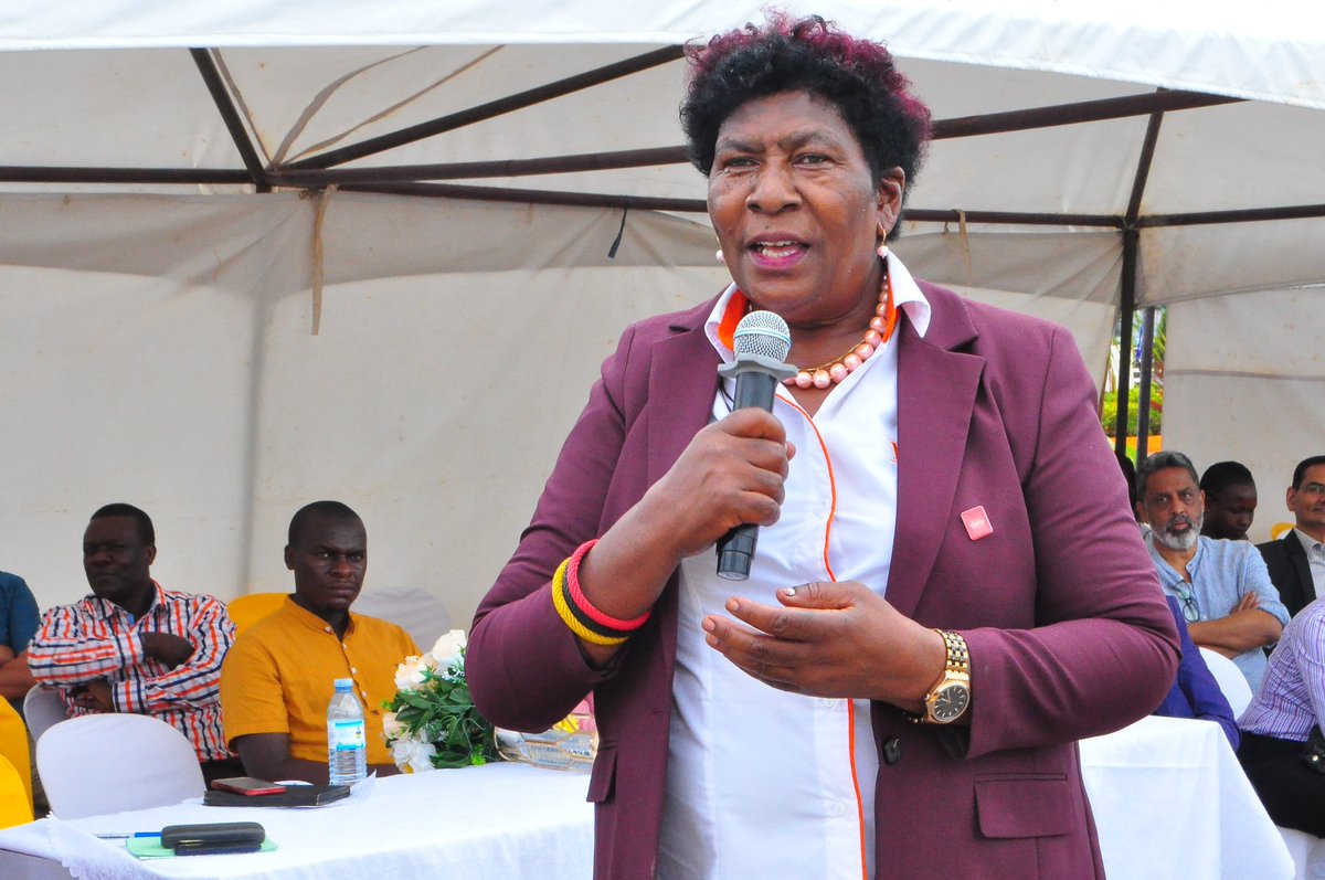 #UIAInvestorsBaraza2024: Prudence Kasibante Ukkonika, MD of Bella Wines and Juice, appeals to Ugandans to support domestic investors by buying their products in order to enable them continue to create more jobs for Ugandans. @ugandainvest has allocated for her land in Namanve.