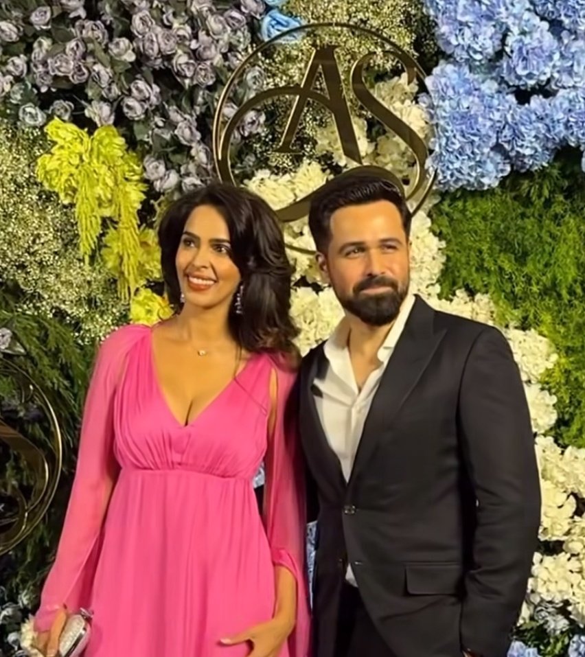 This Pair was Something else During 2000's 🔥🥵 Hope Somebody Bring them Together once for the last Time on the BIG Screen.. #EmraanHashmi . @mallikasherawat