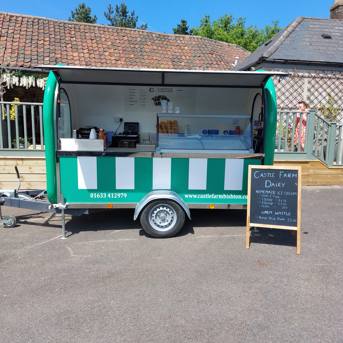 Longfellow looking lovely 🌞 prior to TOMORROW'S HOME fixture against Usk! ✅️ 🏉

&amp; with the weather finally looking nicer, Castlefarm Dairy will be with us selling ice-cream, milkshakes and waffles! 😍

Longfellow Rd
13/04
1430ko
🏉 🍺 🍦