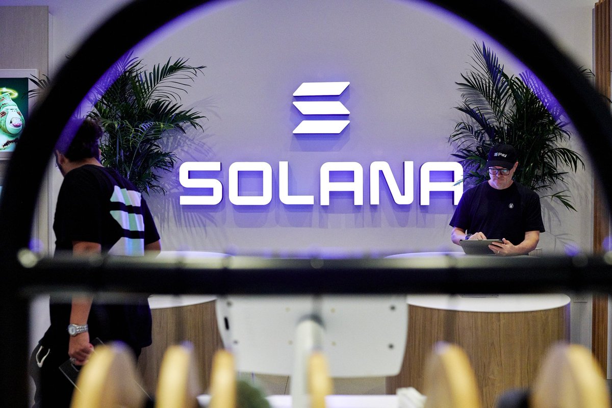 HAS A FIX FOR SOLANA’S CRIPPLING CONGESTION ISSUES ARRIVED AT LAST?! - @Solana validator client, @anza_xyz has today unveiled a proposed fix for the network’s concerning high congestion issues. - Only last week it was reported that a staggering 75% of $SOL transactions…