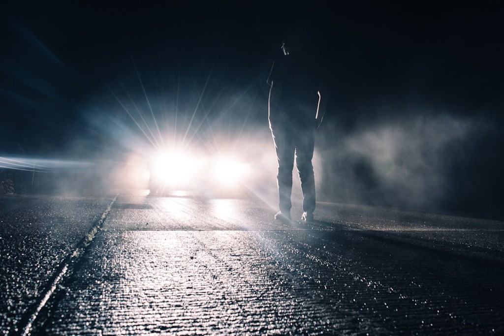 What's your experience of bright headlights at night?

Read more 👉 lttr.ai/ARBCw

#Driving #VolunteerDrivers #CommunityTransport #RealProblem #BrightHeadlights #Insights
