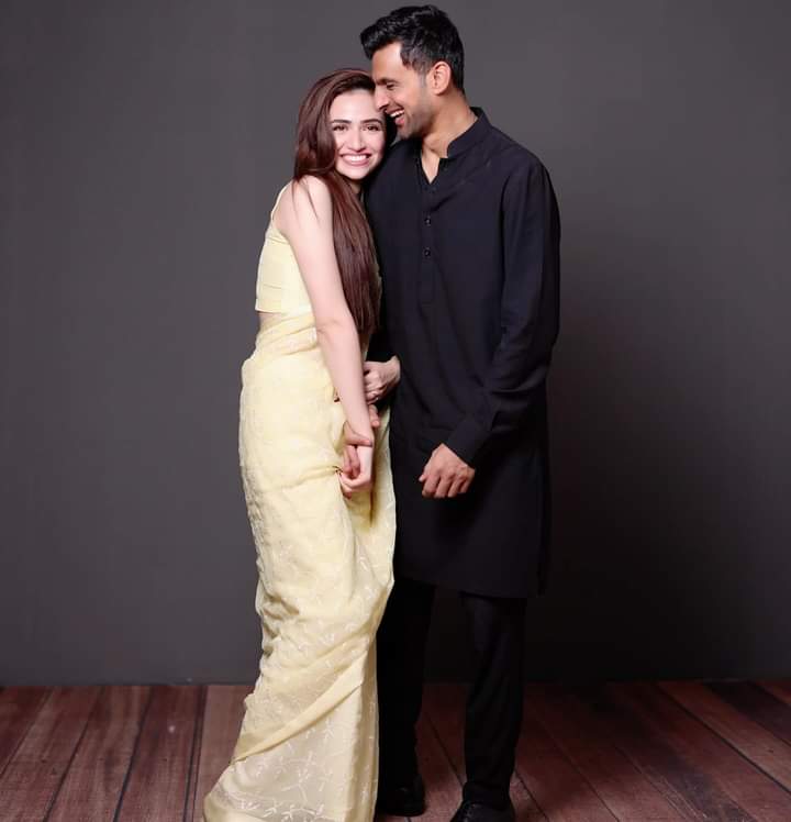 Shoaib Malik and his wife Sana Javed celebrating Eid together. Ma Shaa Allah ♥️