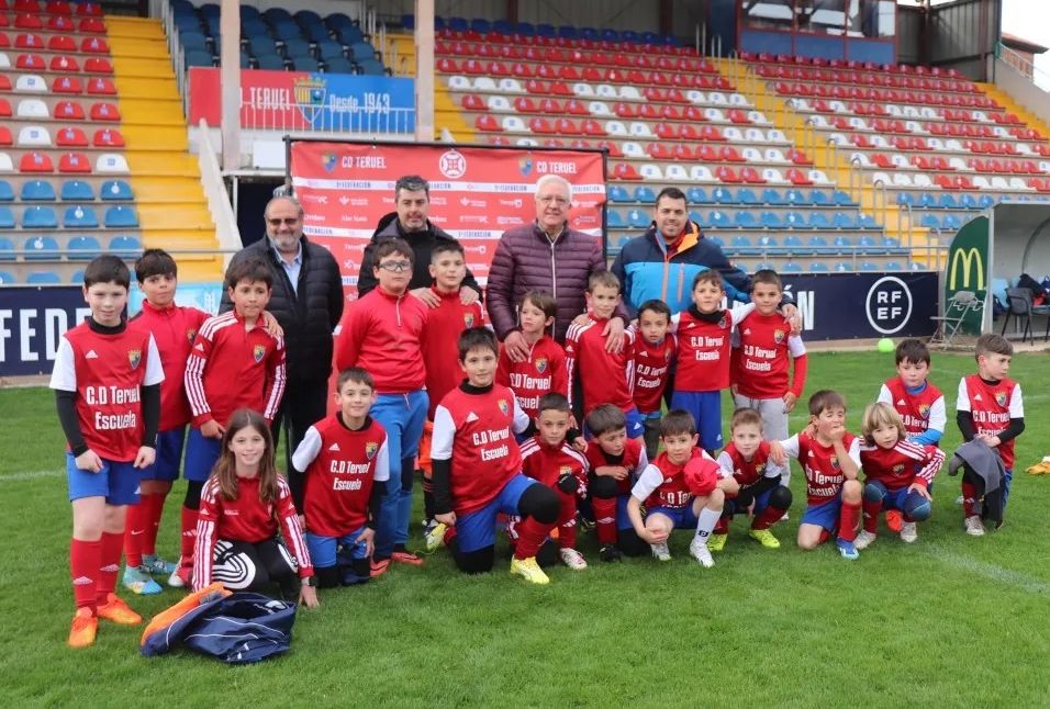 ⚽️🤝 Los Veteranos del @TeruelCD se integran en la estructura del Club

🔗 futbolistasfeafv.com/noticias-de-la…

#VeteranosCDTeruel #AsociacionMiembroFEAFV