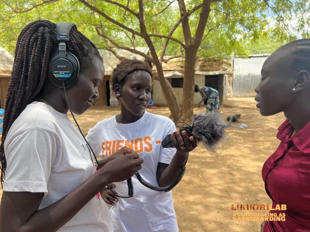 The #StorytellingasSafeguarding teams have been practicing using media tools for documentation: practitioner and trainer Alsanosi Adam equipped the young women with the basics in professional audio and visual recording